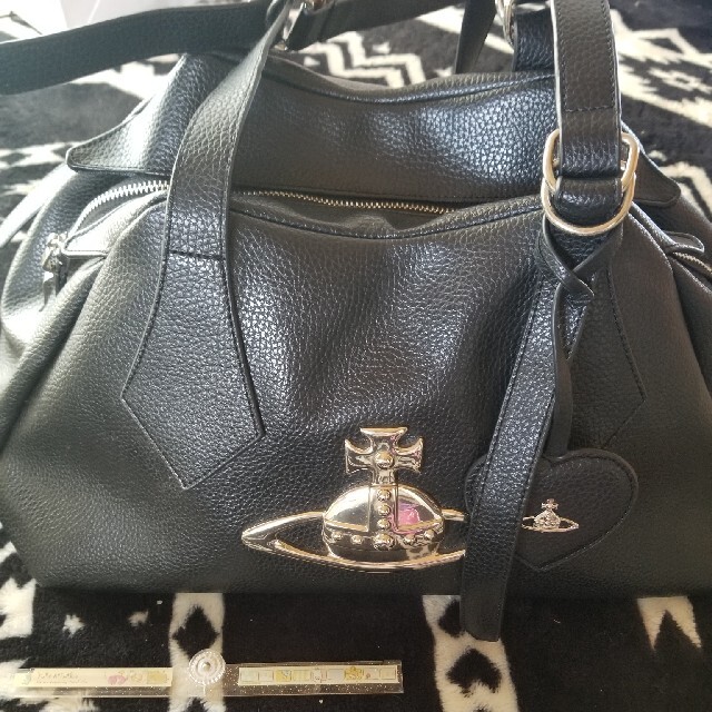 ヴィヴィアンウエストウッド バッグ