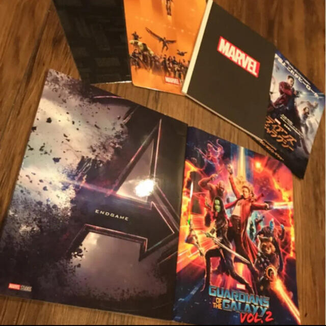 アベンジャーズエンドゲーム 未開封パンフレット その他グッズセット