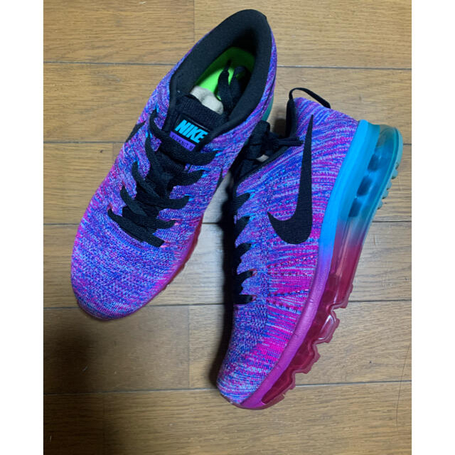 23.5㎝ NIKE Fly knit Max