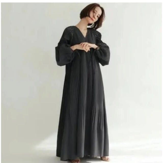 louren  ALL PLEETS VOLUME DRESS プリーツ 完売品