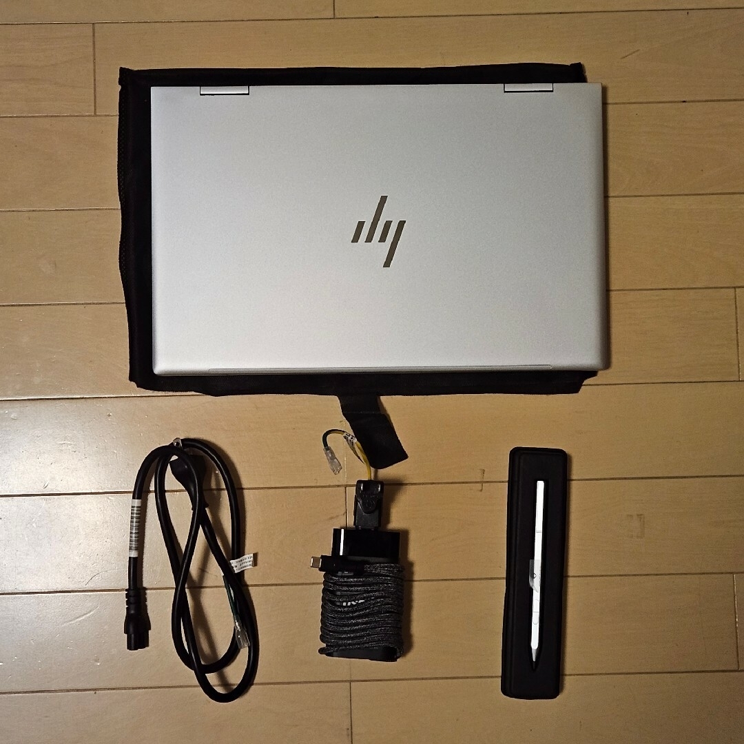 HP Envy x360 15-ew0000TU